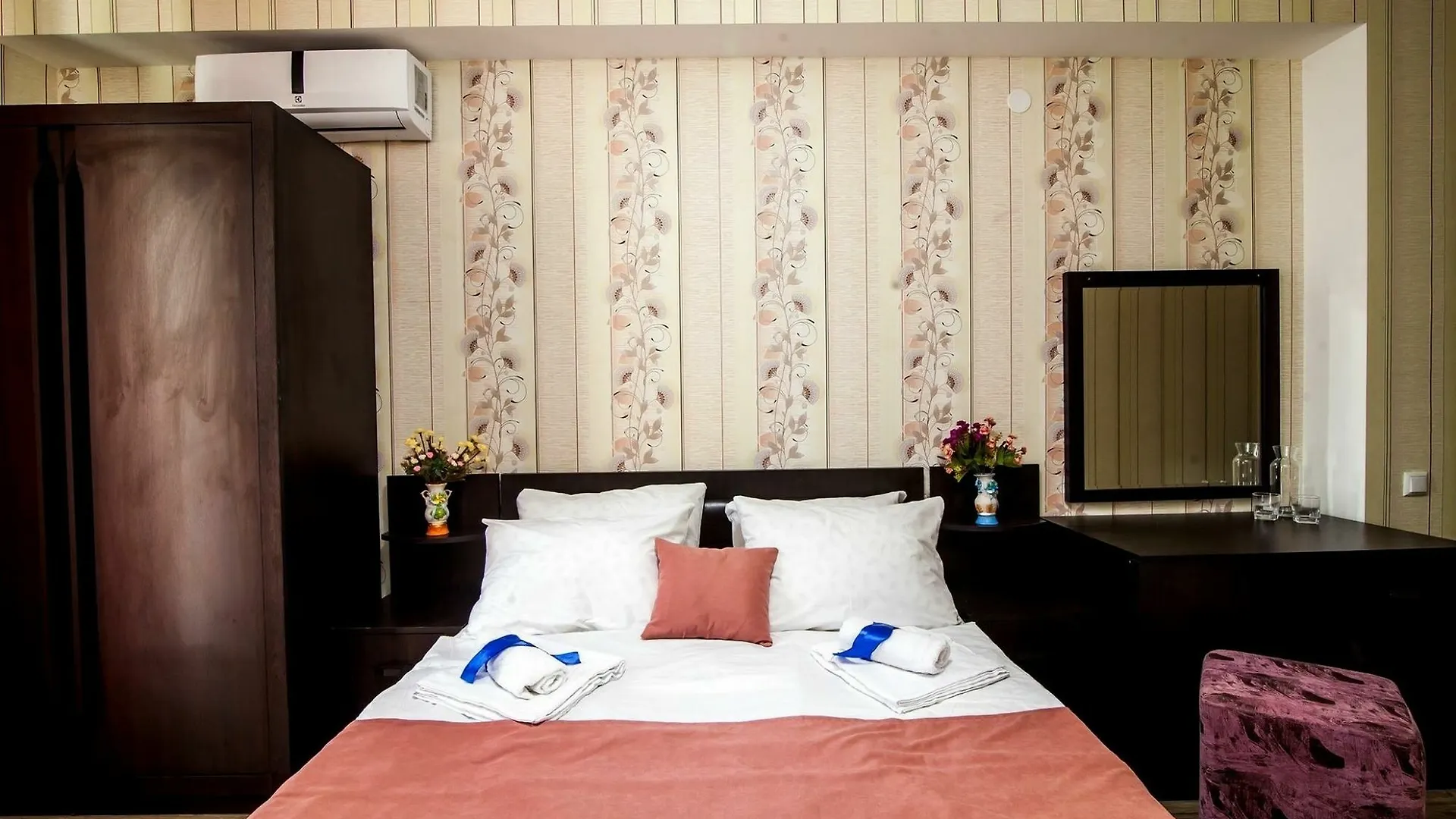 Hotel Ellegance ティビリシ